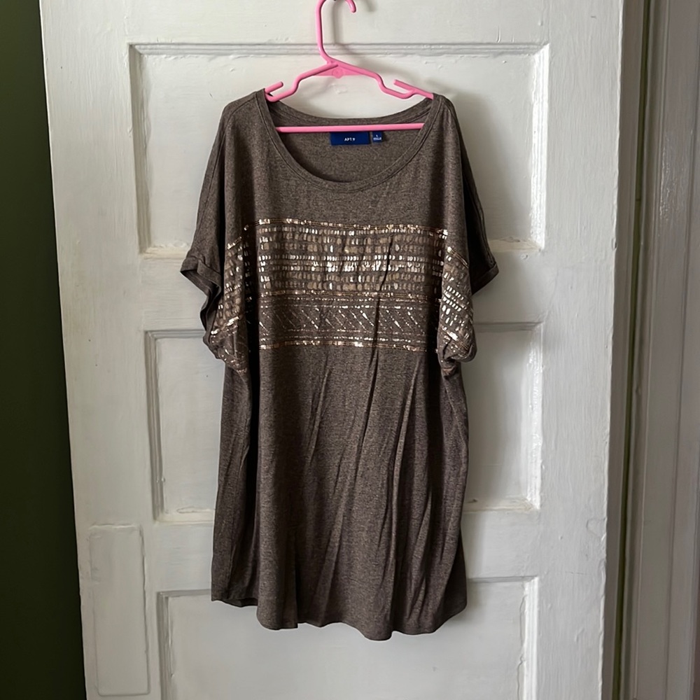 Apt 9 women’s shirt